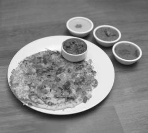 Onion Tomato Uttapam
