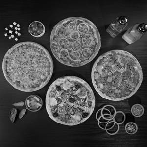 Combo Of 2 Veg And 2 Non-Veg Pizzas