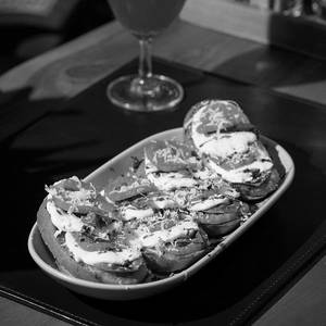 Caprese Garlic Bread