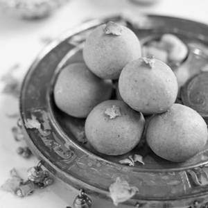 Besan Ladoo(250gms)