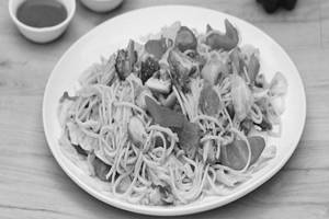 Egg Hakka Noodles