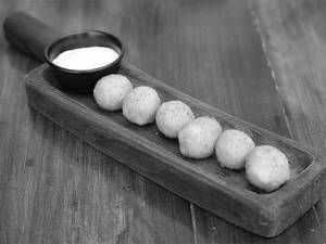 Mozzarella Poppers