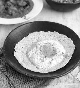 Egg Thapam