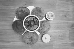Kombdi Wade Thali