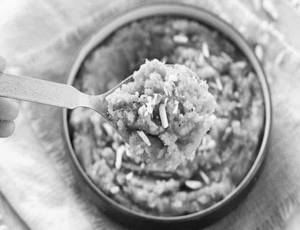 Moongdal Halwa