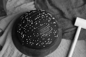 Half - Round Pinata Cake (700 Grams)