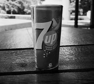 7 Up Can(330Ml)