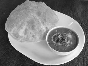 Chana Bhatura