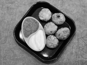 Fried Veg Momos (8 Pcs)