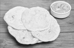 Reshmi Butter Masala With 4 Pcs Tandoori Roti