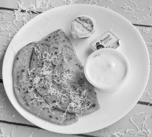 Paneer Paratha With Chutney (1 Pcs)