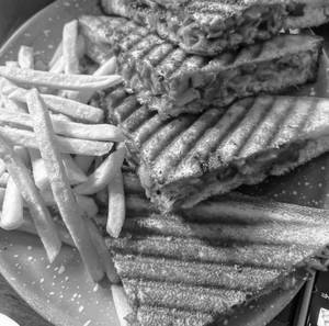 Egg Chicken Sandwich (brown Bread)