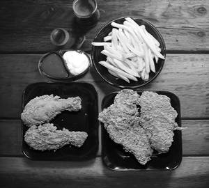 Chi Leg 2.pcs + Chi Chest 2.pcs + Franch Fries [medium]