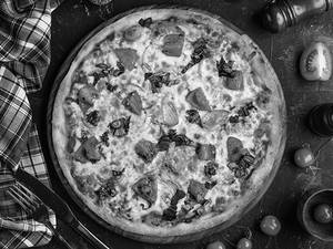 8" Tomato Basil N' Cheese Pizza