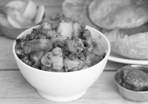 Special Puri Bhaji Sukha (4 Pcs)