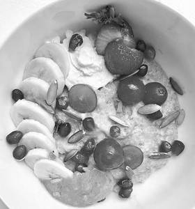 Oats And Dry Fruits Meal