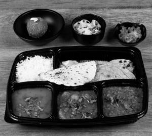 Sp. Kathiyawadi Gujarati Thali with Sweet
