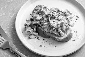 Creamy Mushroom On Toast