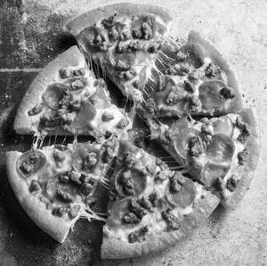 Meat Eater Pizza 10"