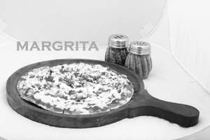 Classic Margarita Pizza