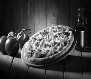 Happy Onion Paneer Mushroom Pizza Pizza