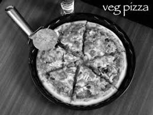 Veg Treat Pizza