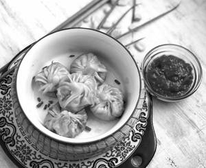 Cheese Chicken Momos (fried)