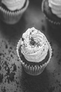 Red Velvet Large Cup Cake (2pcs)