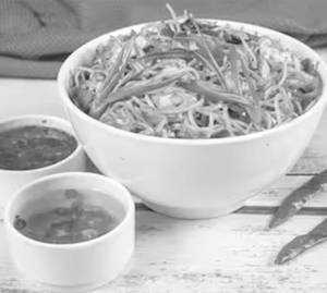 Schezwan Chicken Noodles