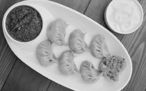 Mixed Veg Momos (6 Pcs)