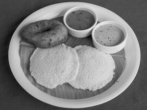Idly (2 Pcs) & Vada (1 Pc)