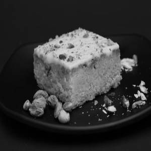 White Pista  Brownie