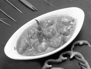 Boneless Hot Garlic Chicken Gravy