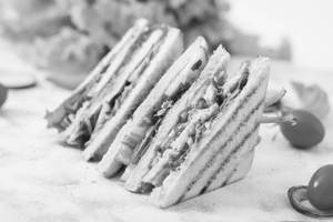 Veg grilled sandwich