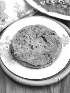 Pyaz Paratha                     