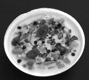Dry fruits sundae ice cream