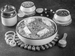 Matar Paneer (gravy)
