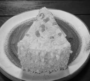 Milky butterscotch pastry