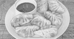 Chicken Fried Momos [8 Pieces]