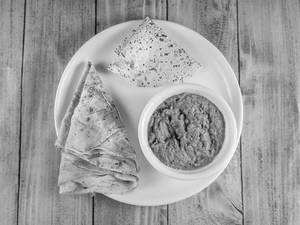 Combo-2(chicken Bharta+2roomali Roti+papad)
