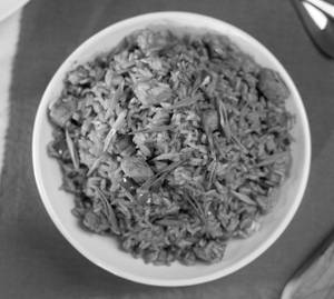 Spicy Schezwan Fried Rice [Egg+Chicken]