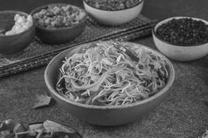 Wok Tossed Veg Hakka Noodles