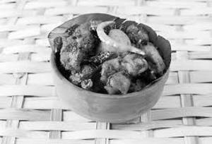 Karvepaku Pachi Mirchi Kodi Vepudu