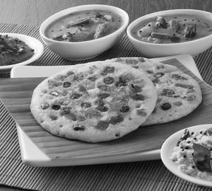Paneer Uttapam