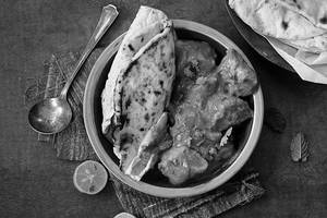 Butter chicken with bone