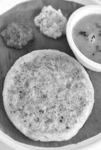 Onion Uthappam (dinner Online)