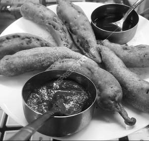 Mirchi Pakoda