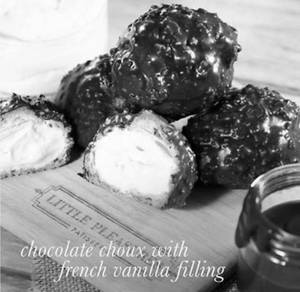 Roasted Almond Choux Pastry (1pc)