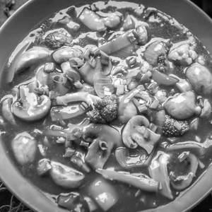 Diced Veg In Hot Garlic Sauce