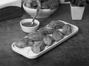 Paneer Fried Momos [8 Pieces]